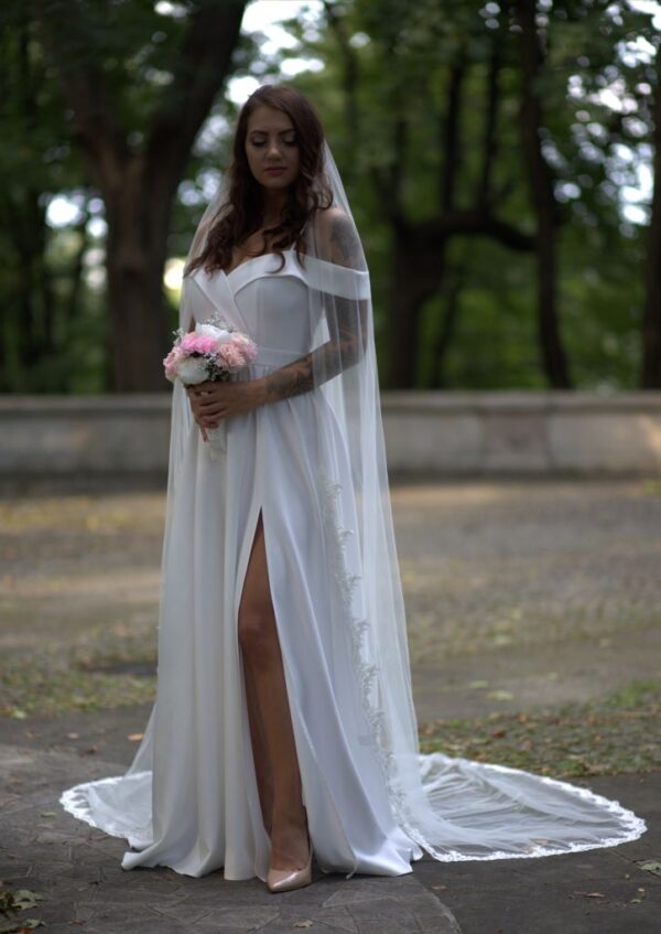 suknia ślubna prosta